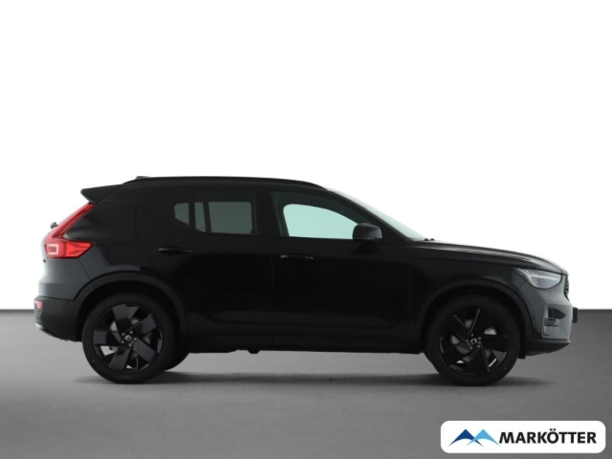 Volvo XC40 Plus Black Edition B3/Panorama/360°CAM/LED