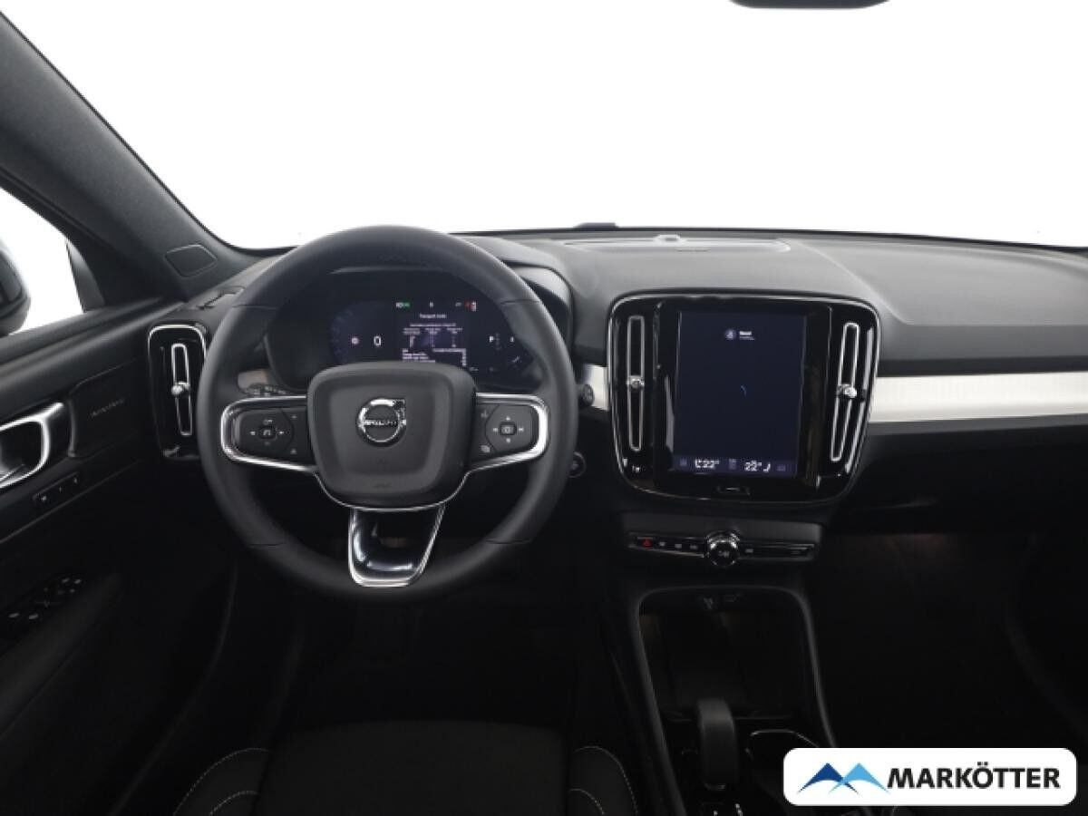 Volvo XC40 Plus Black Edition B3/Panorama/360°CAM/LED