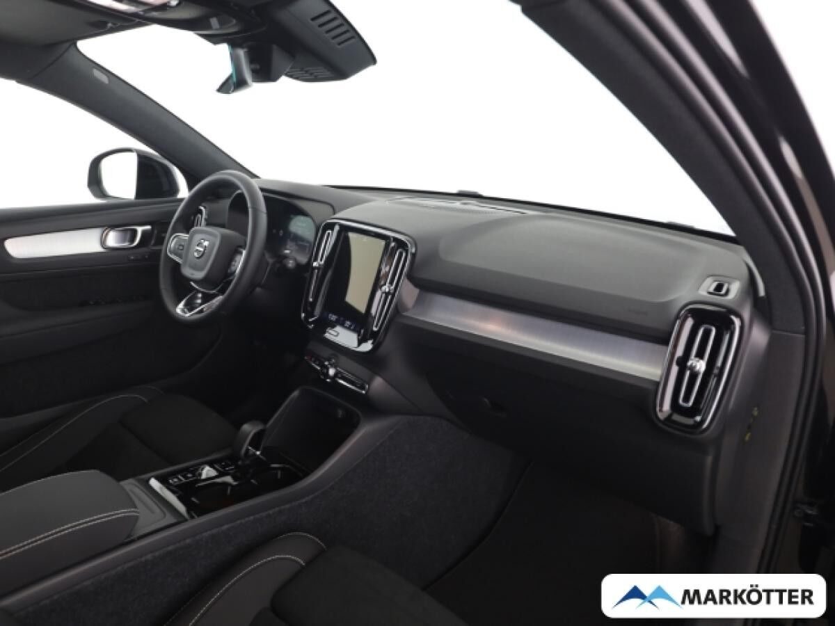 Volvo XC40 Plus Black Edition B3/Panorama/360°CAM/LED