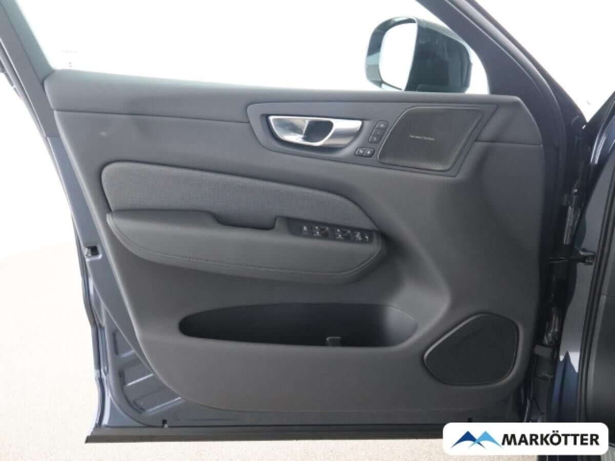 Volvo XC60 T8 AWD Plus Black Edition Plug-In Hybrid