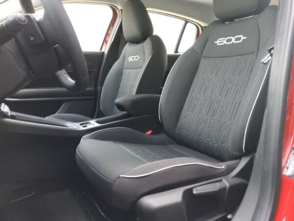 Fiat 600 Special Edition CarPlay Klima 360Grad PDC SHZ LED
