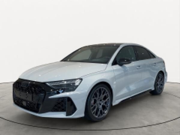 Audi RS3 Limousine in Kreide +Pano+Sportabgas.+Keramik(MT)