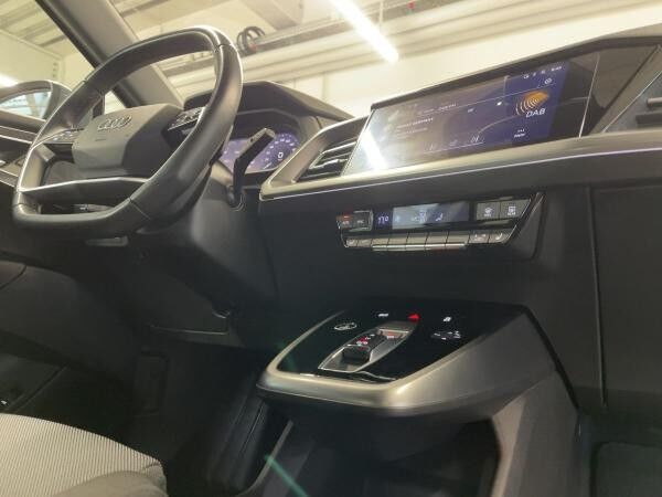 Audi Q4 e-tron Q4 Sportback 35 e-tron Matrix DAB Sportsitze