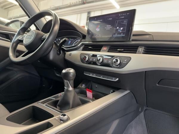 Audi A4 Avant 35 TFSI LED Navi DAB Phone Box
