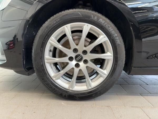 Audi A4 Avant 35 TFSI LED Navi DAB Phone Box