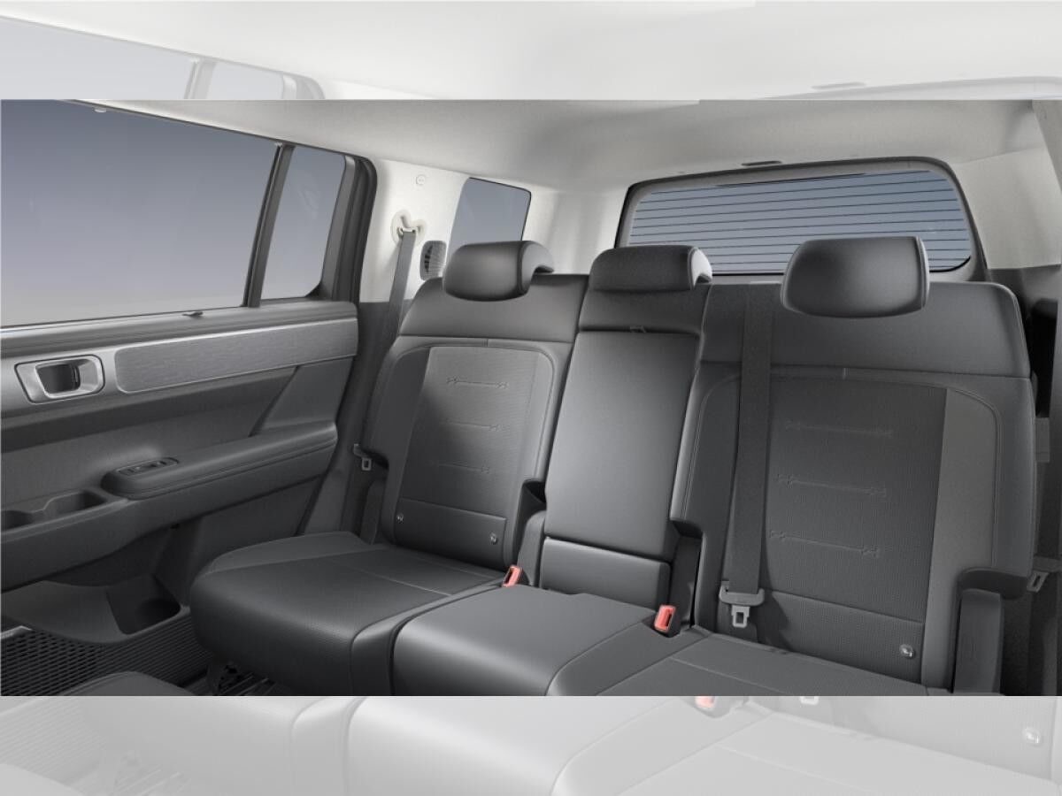 Hyundai SANTA FE *INTRO* 215PS 20 Zoll + 18 Zoll Winterräder (Sie sparen 2.900 Euro)