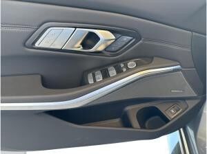 BMW M3 Competition M xDrive Touring Carbon Schalensitze uvm.