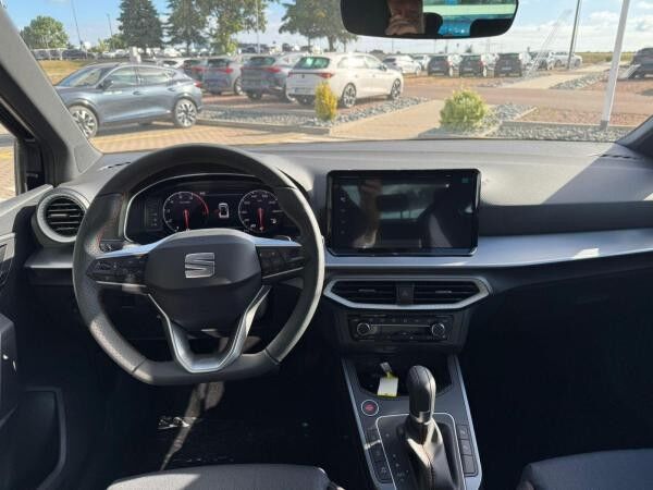 Seat Arona 1.5 TSI DSG FR Black Edition LED/Navi/ACC