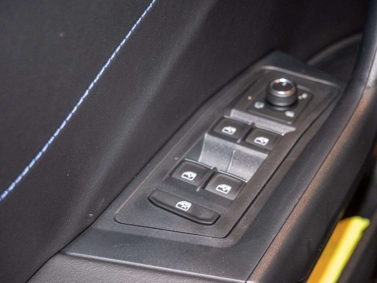 Volkswagen T-Roc R 2.0 l TSI OPF 4MOTION 221kW/300PS  7-Gang-DSG 💥Sonderleasing💥