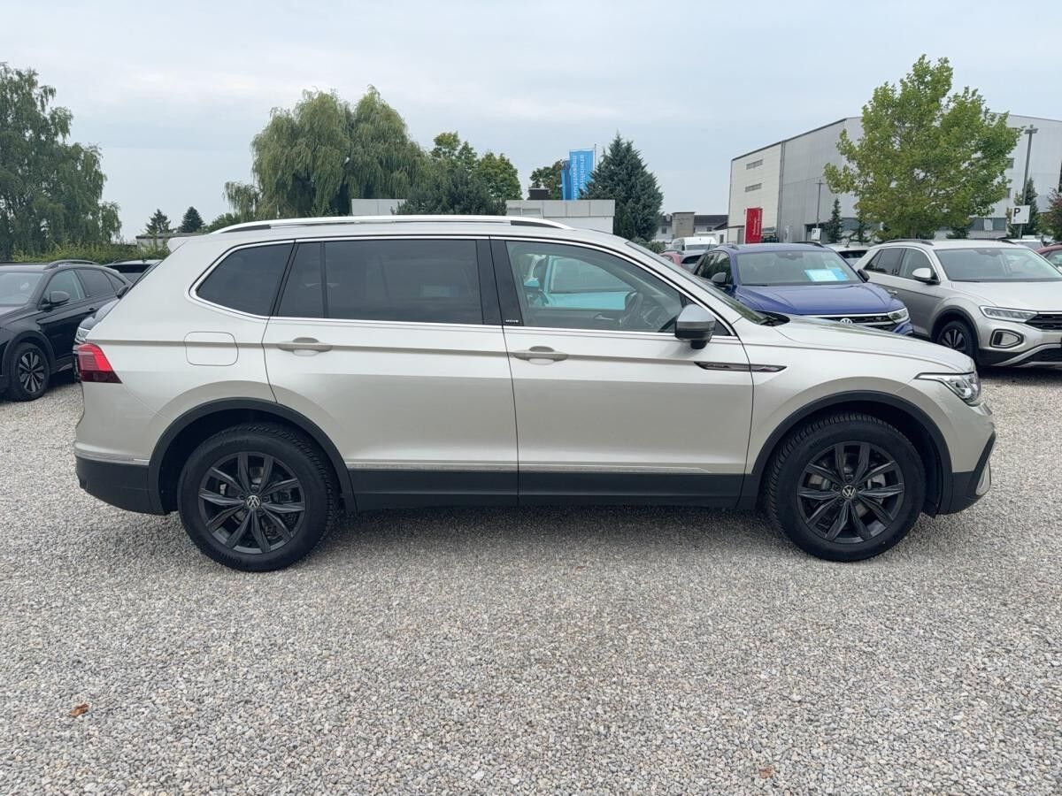 Volkswagen Tiguan Allspace MOVE TDi 4M DSG Matrix+Pano+ACC