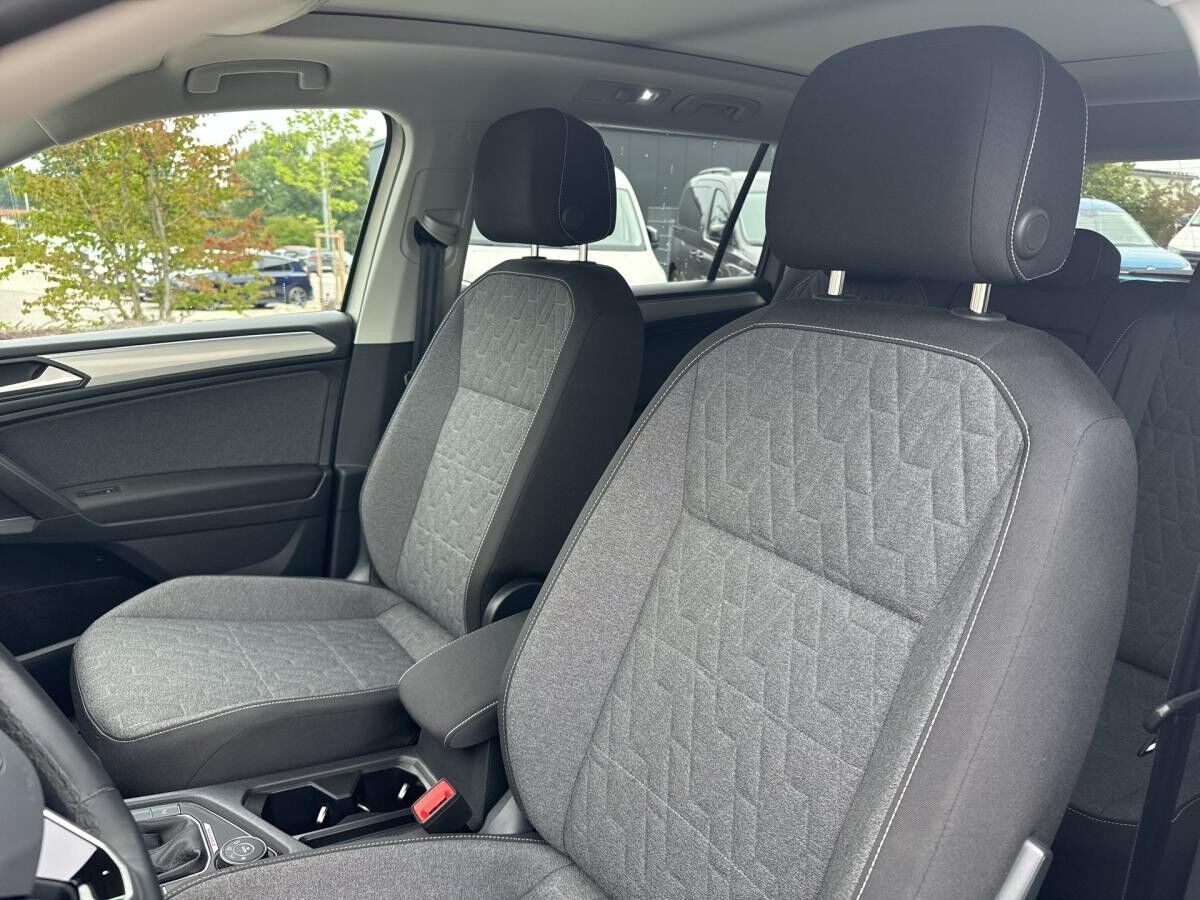 Volkswagen Tiguan Allspace MOVE TDi 4M DSG Matrix+Pano+ACC