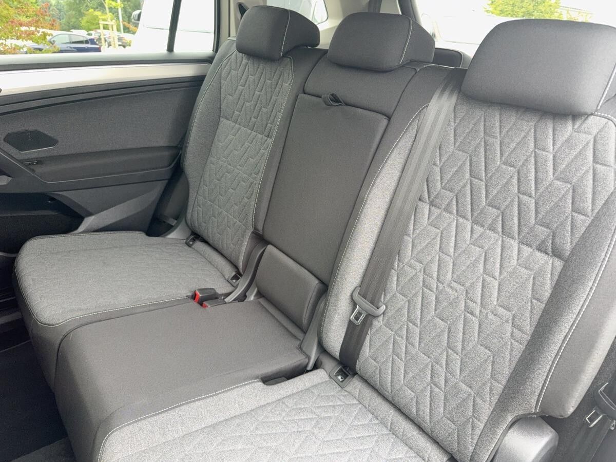 Volkswagen Tiguan Allspace MOVE TDi 4M DSG Matrix+Pano+ACC