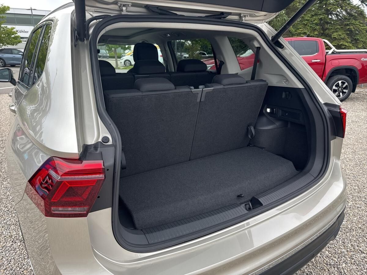 Volkswagen Tiguan Allspace MOVE TDi 4M DSG Matrix+Pano+ACC