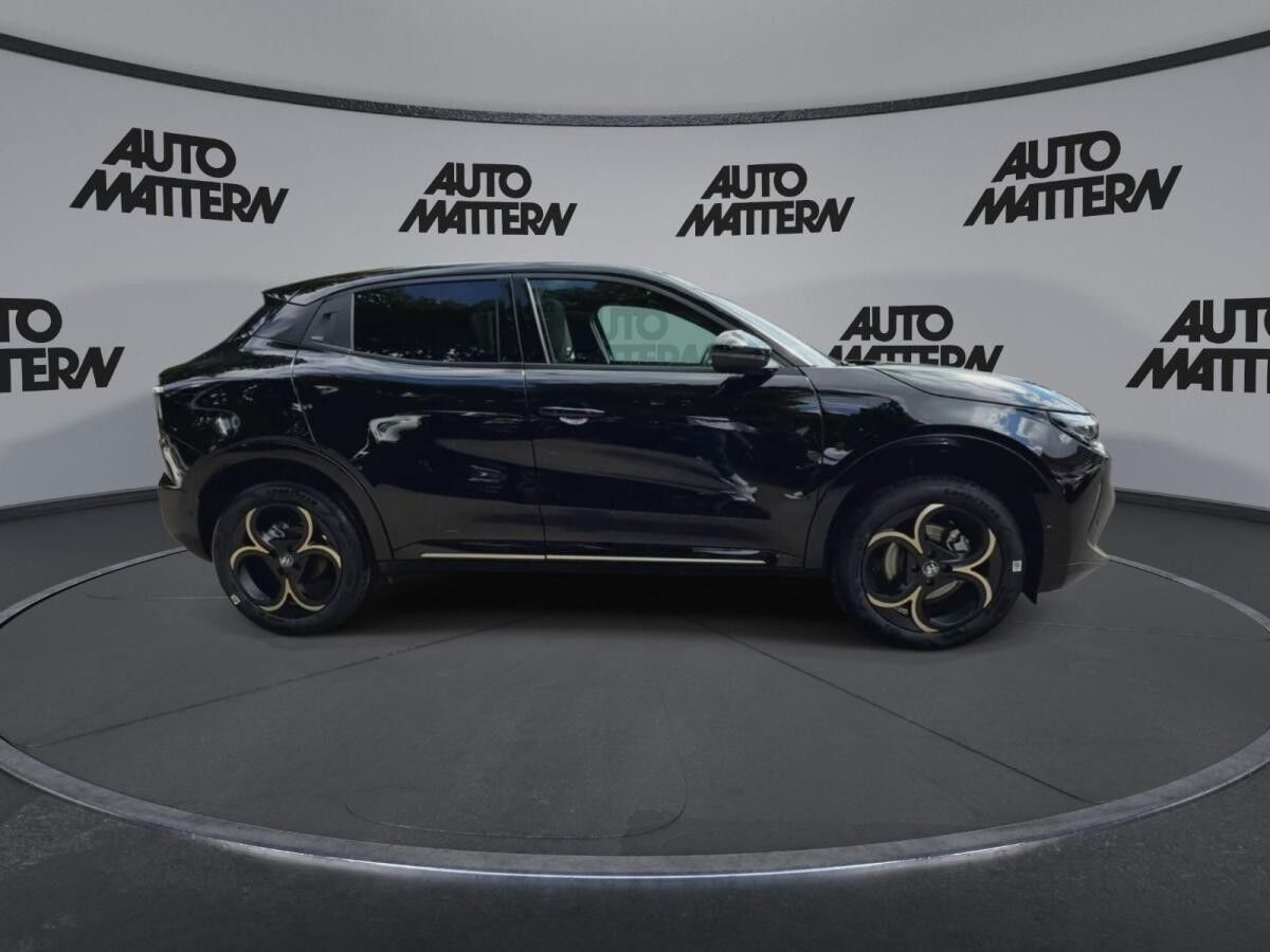 Alfa Romeo Junior 1.2 VGT Q4 Mild-Hybrid Intensa