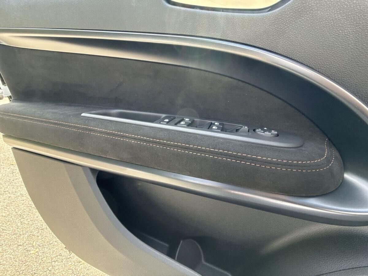 Alfa Romeo Junior 1.2 VGT Q4 Mild-Hybrid Intensa