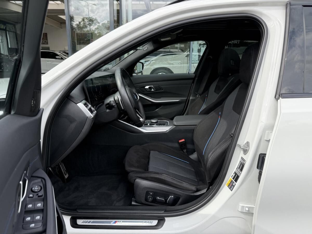 BMW 330 e xDrive Touring M Sportpaket /AHK FACELIFT