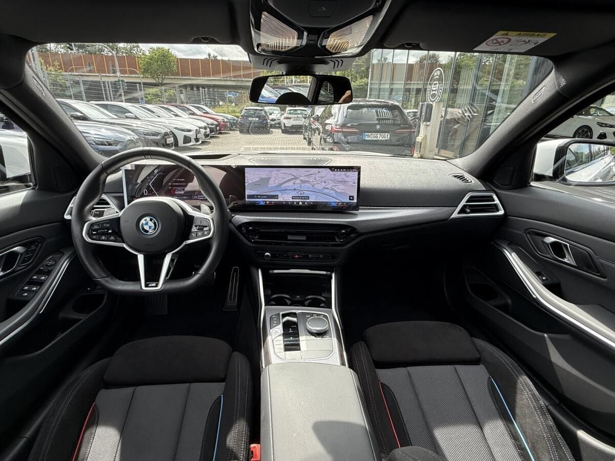 BMW 330 e Touring M Sportpaket Stop&Go FACLIFT BMW 330 e Touring M Sportpaket Stop&Go FACLIFT