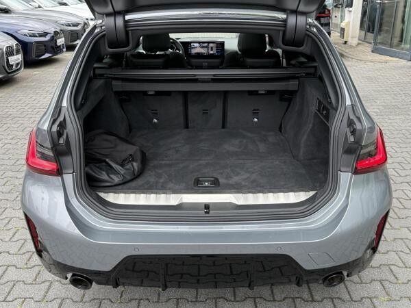 BMW 330 e Touring M Sport PRO //AHK FACELIFT