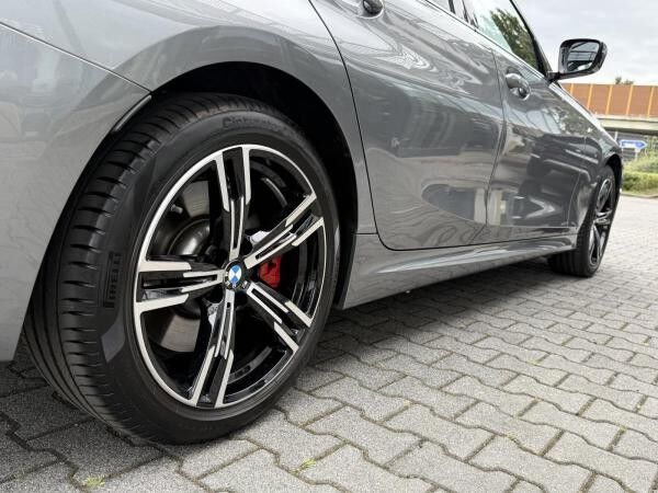 BMW 330 e Touring M Sport PRO //AHK FACELIFT