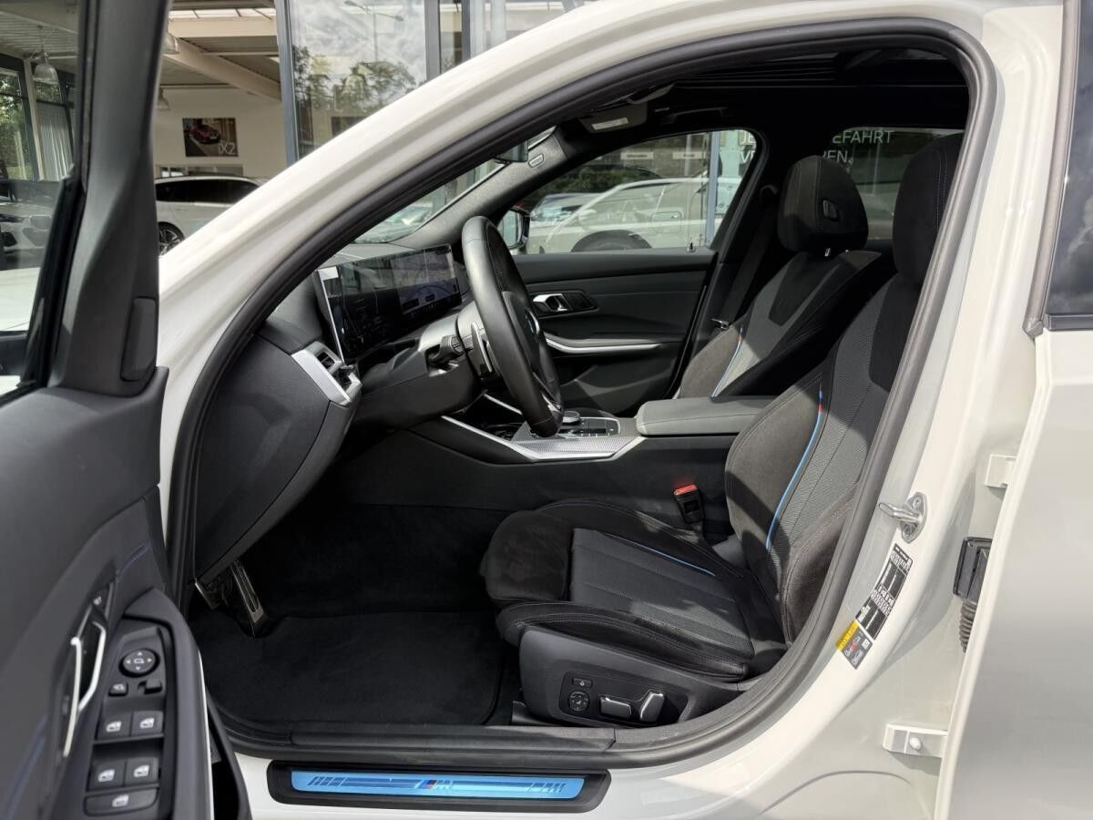 BMW 330 e Touring M Sportpaket Stop&Go FACLIFT BMW 330 e Touring M Sportpaket Stop&Go FACLIFT