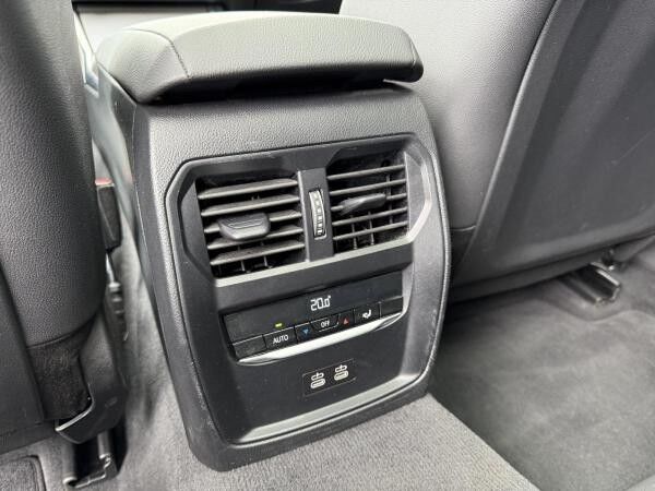 BMW 330 e Touring M Sport PRO //AHK FACELIFT