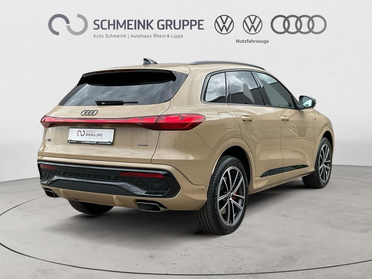 Audi Q5 SUV e-hybrid quattro MATRIX OLED 360° Audi Q5 SUV e-hybrid quattro MATRIX OLED 360°