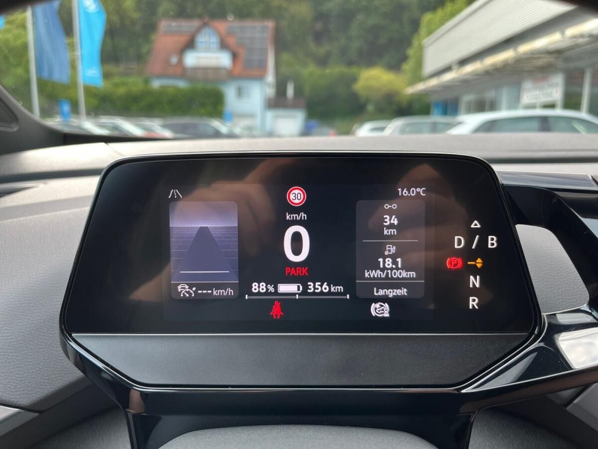 Volkswagen ID.4 Pro Performance / Navi, CCS, LED, AHK, ACC