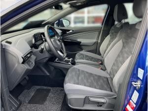 Volkswagen ID.4 Pro Performance / Navi, CCS, LED, AHK, ACC