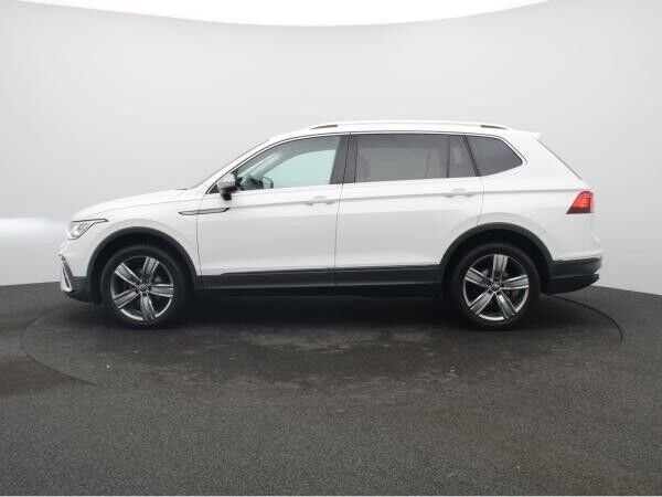 Volkswagen Tiguan Allspace Elegance 2.0 TDI 4M DSG / Matrix