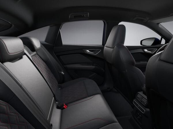 Audi Q4 e-tron Q4 Sportback e-tron 35 S line AHK*Matrix*RFK