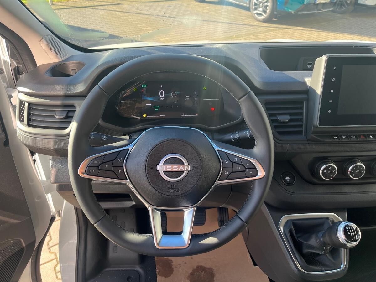 Nissan Primastar 150PS MT Kastenwagen 270° Hecktüren, Navi, Holzboden