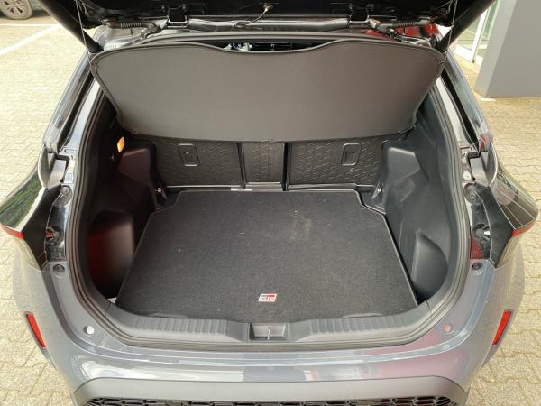 Toyota Yaris Cross GR Sport +18 Zoll+el.Heckkl.+Lager