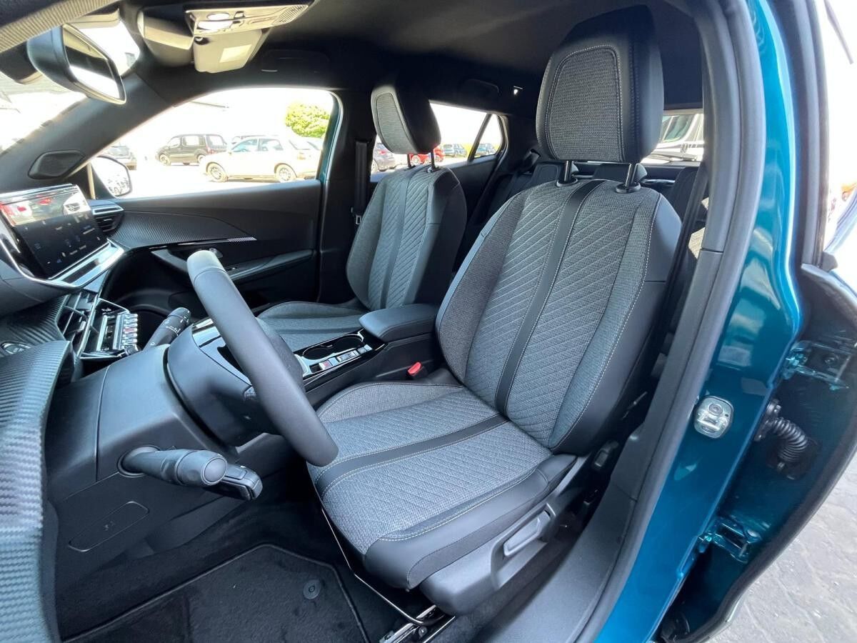 Peugeot 2008 E Allure Elektro 156 *Bestellaktion*