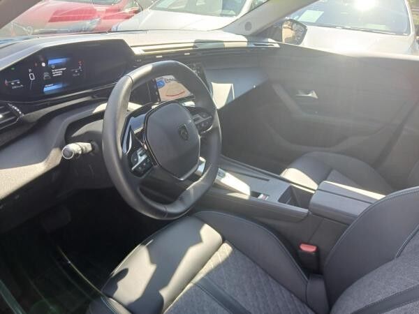 Peugeot 408 1.2 Puretech Sitzheizung,Parkpilot,USB
