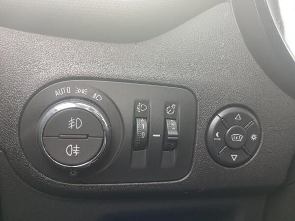 Opel Crossland 1.2T HUD+LED+Navi+Pano+SHZ+LM+DAB