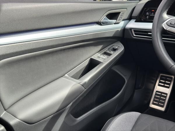 Volkswagen Golf VIII