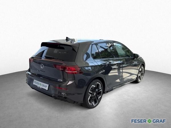 Volkswagen Golf VIII R-Line 1.5 eTSI DSG
