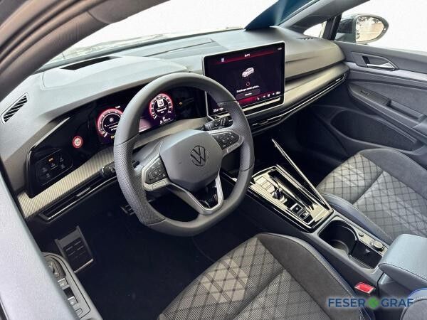 Volkswagen Golf VIII R-Line 1.5 eTSI DSG