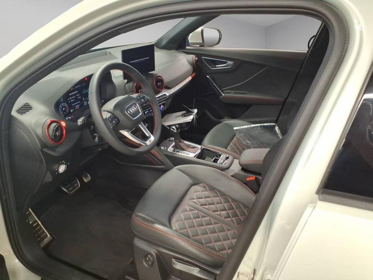 Audi Q2 35 TDI S line Matrix Navi Kamera AHK Leder