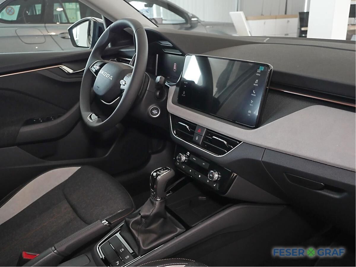 Skoda Scala TOUR 1,5 TSI DSG AHK, NAVI, SHZ, ACC