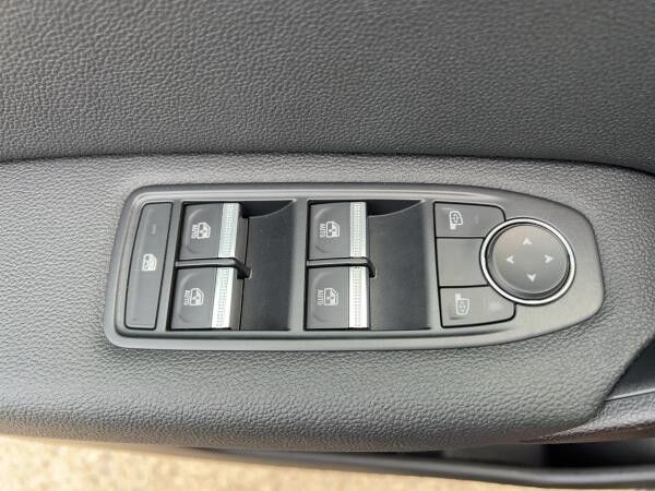 Renault Captur 1.6 E-TECH TECHNO Plug-In Hybrid