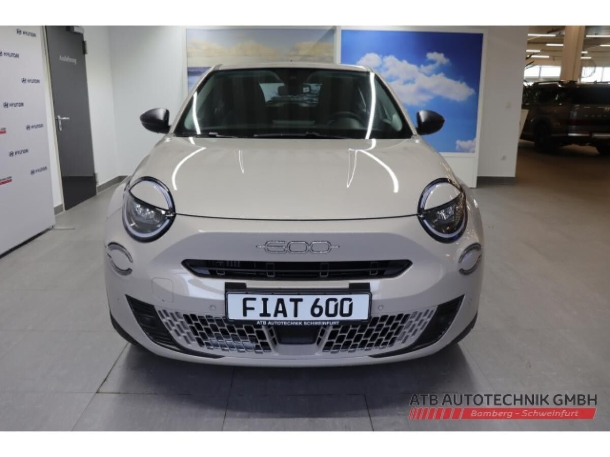 Fiat 600 Business Edition 1.2 T3 Ganzjahresreifen