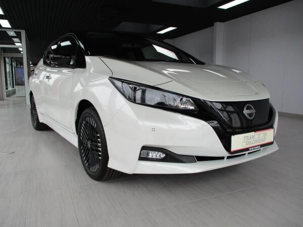 Nissan Leaf N-Connecta, Winterpaket, LED, Navi, 360 Kamera, u.v.m.