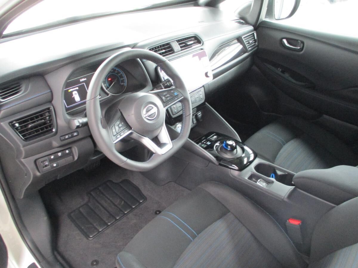 Nissan Leaf N-Connecta, Winterpaket, LED, Navi, 360 Kamera, u.v.m.