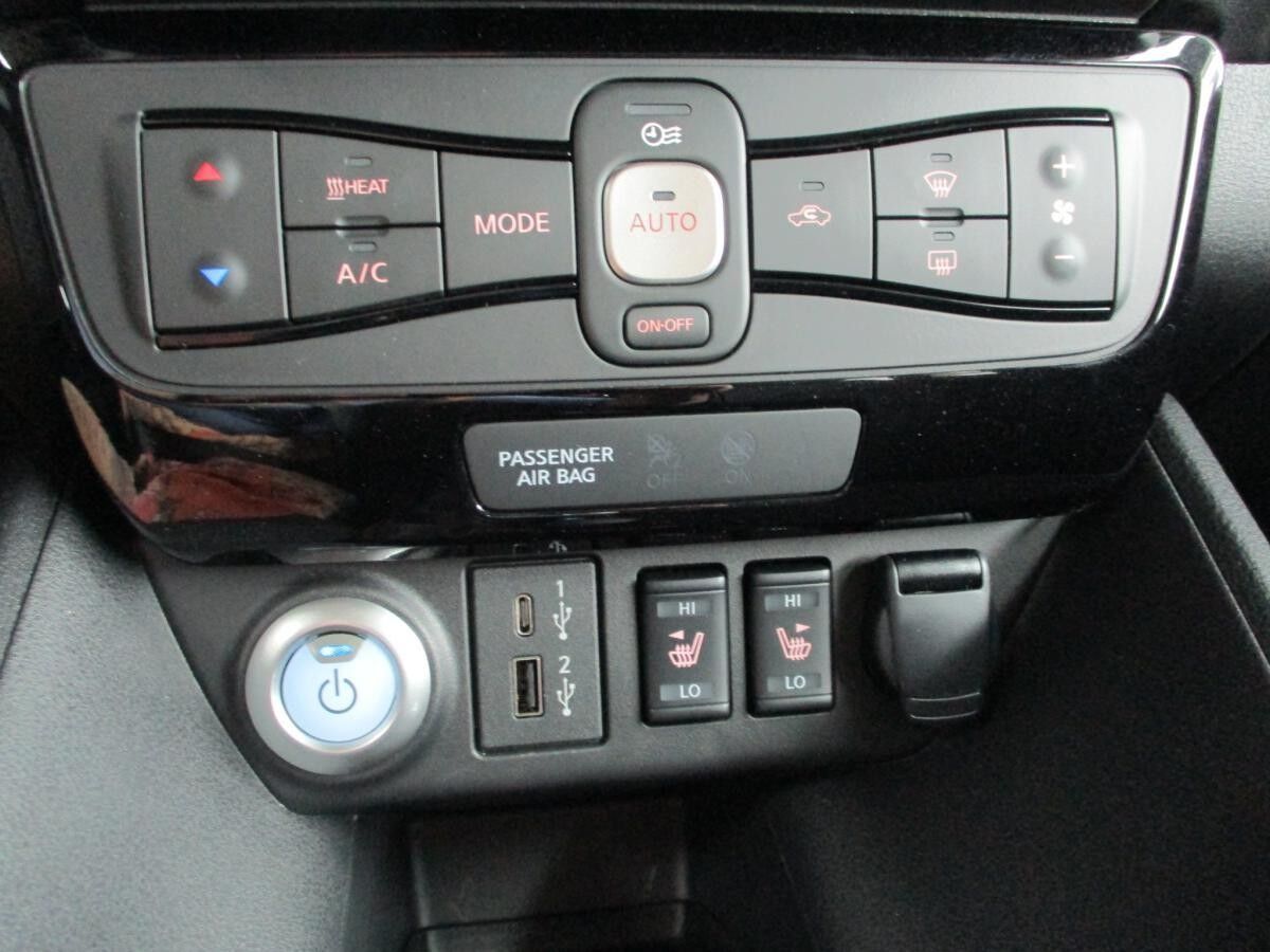 Nissan Leaf N-Connecta, Winterpaket, LED, Navi, 360 Kamera, u.v.m.