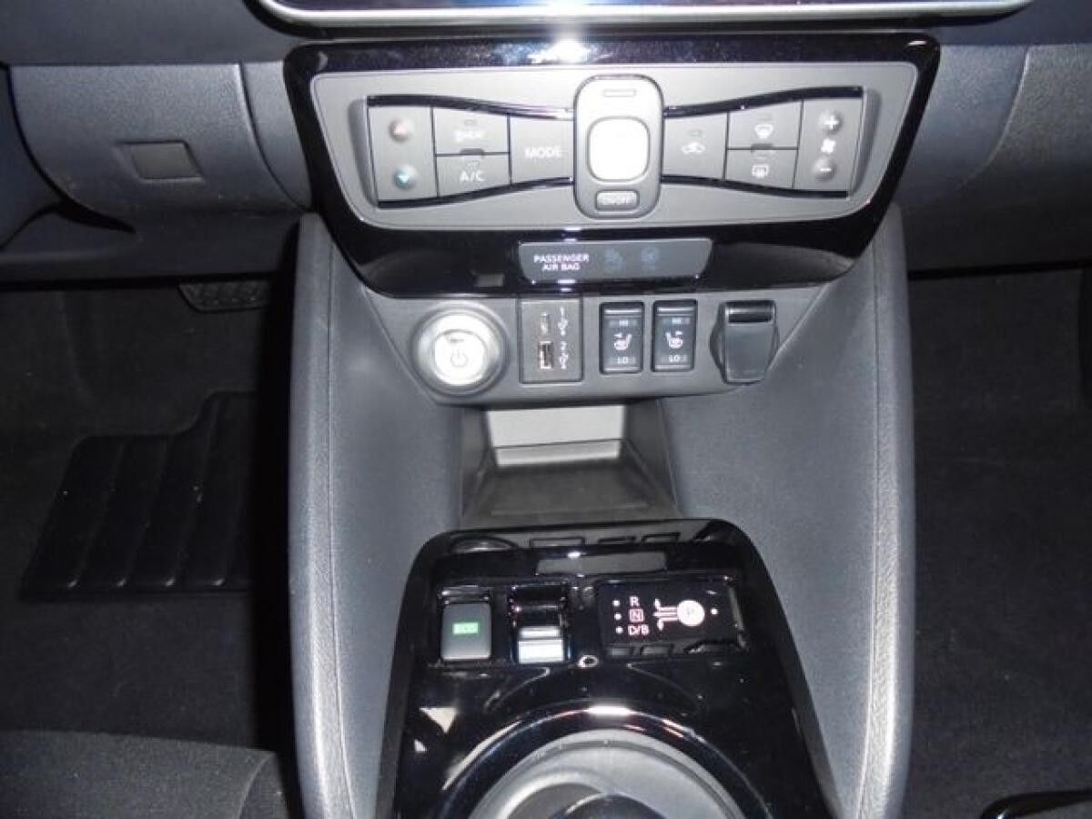 Nissan Leaf N-Connecta, Winterpaket, LED, Navi, 360 Kamera, u.v.m.