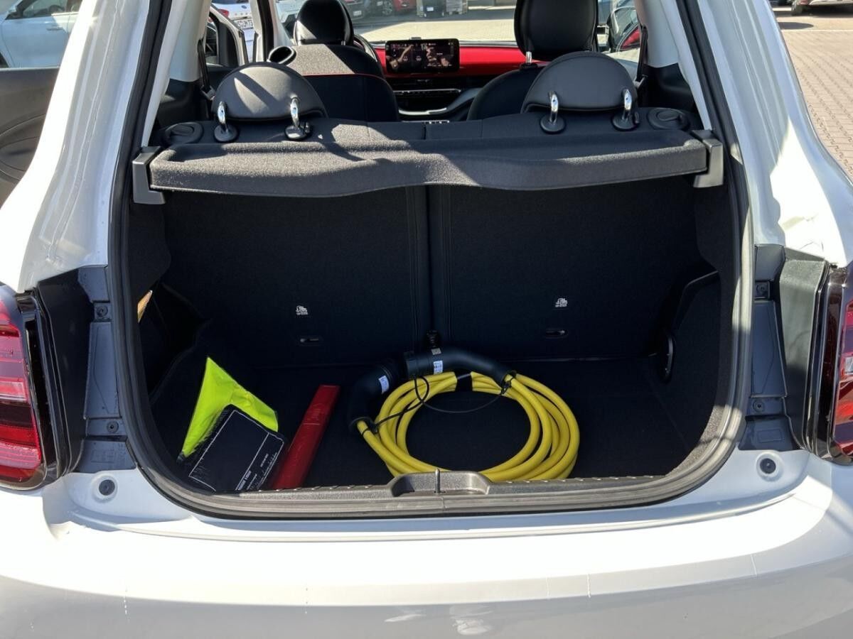 Fiat 500e RED🌟Sitzheizung/Kamera/Sensoren🌟