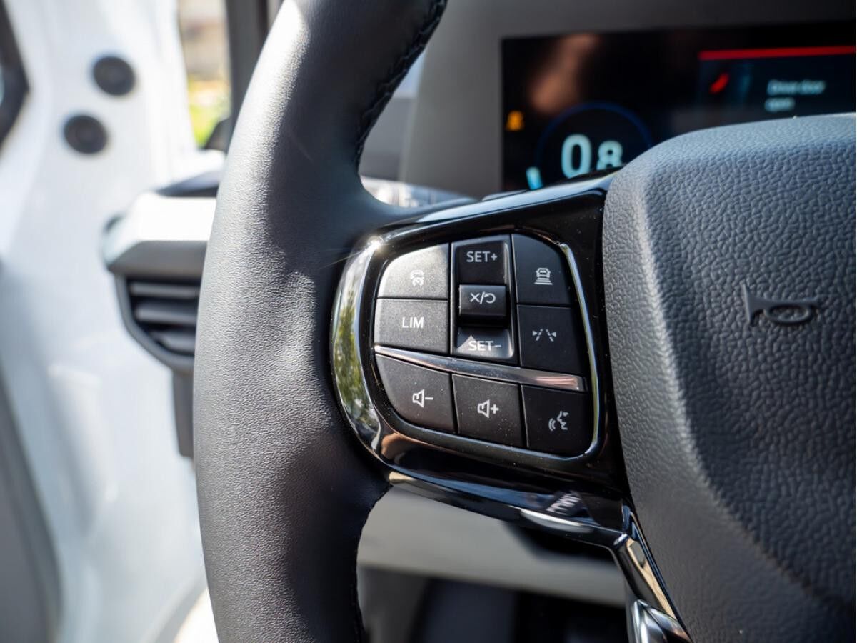 Ford Transit Custom 320L2 TREND Doppelkabine / Allwetter /  Navi / Kamera