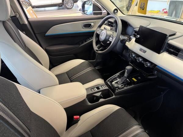 Honda HR-V 1.5 i-MMD Hybrid Advance Style | FACELIFT | SAGE GREEN | SOFORT VERFÜGBAR