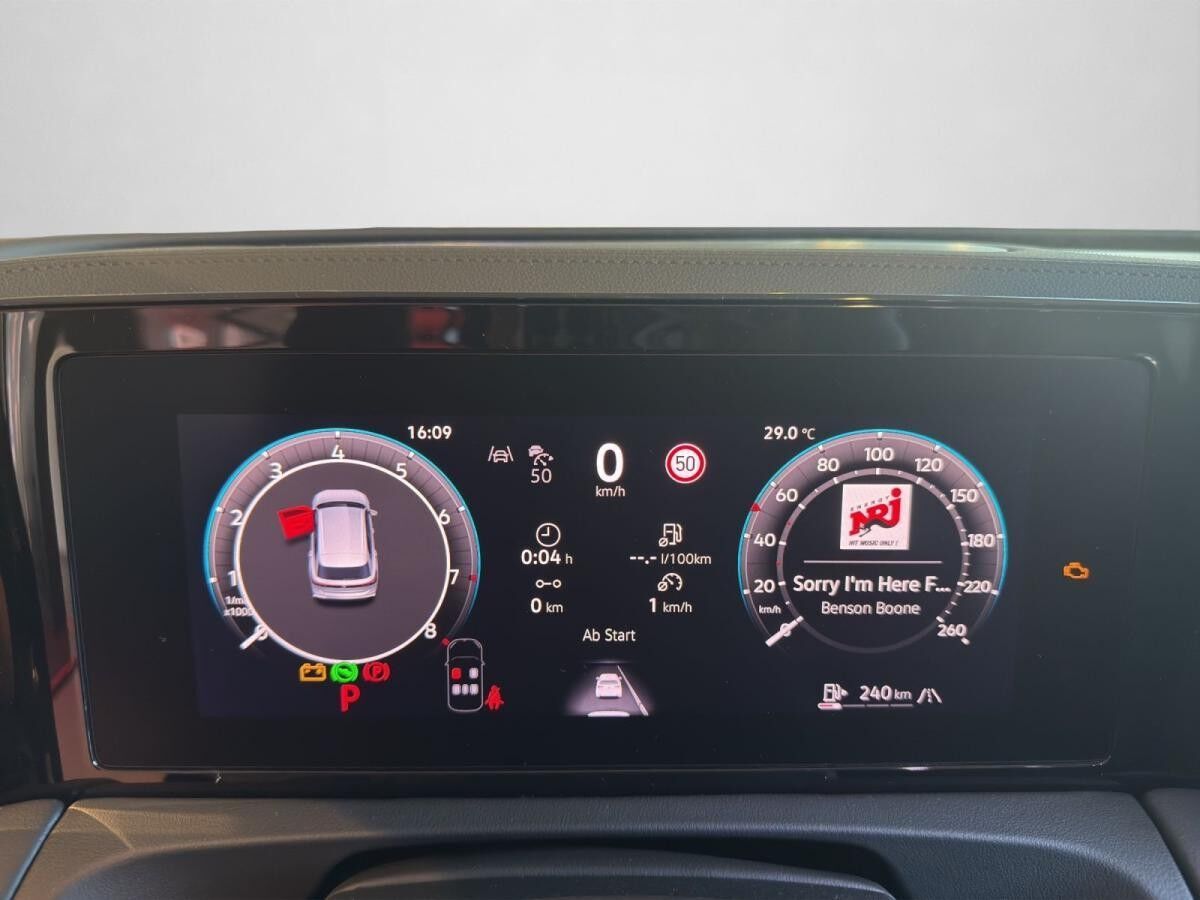 Volkswagen Tiguan R-Line 2.0 TSI 4MO DSG BLACKSTYL PANO AHK